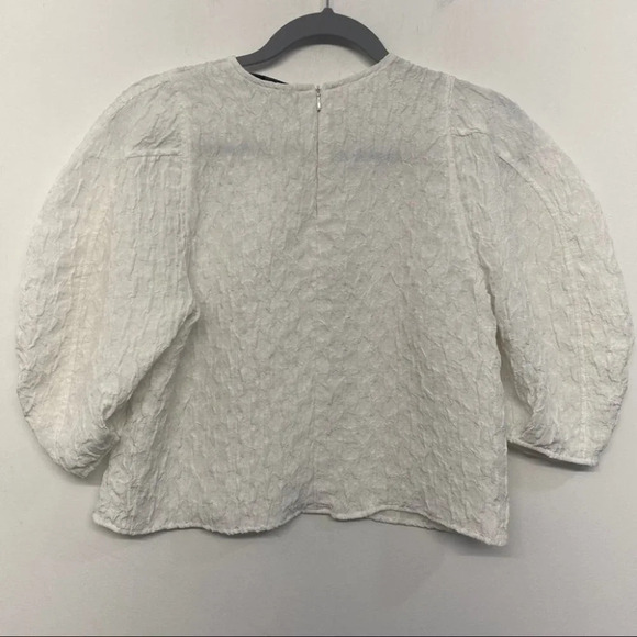 Zara Textured Cropped Balloon sleeve White Blouse M Oversized - Picture 2 of 5